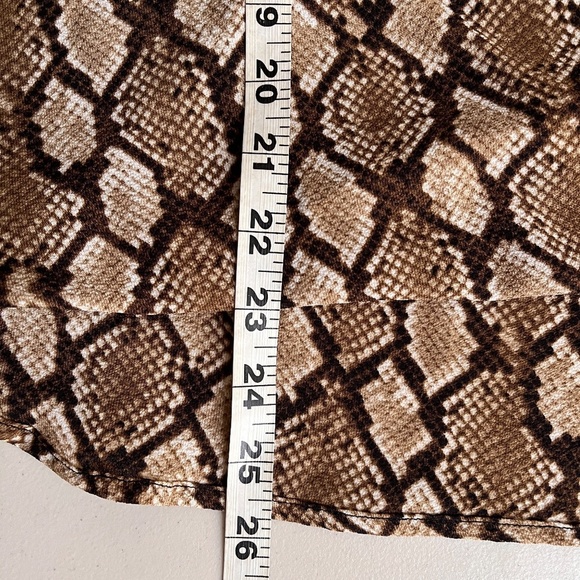 Michael Kors Top Womens Sz S Animal Print Dark Camel Sleeveless Hi Low Classic - Picture 9 of 9